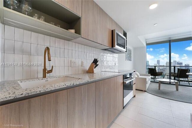 Foto del edificio - 159 NE 6th St