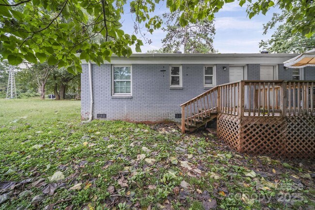 Foto del edificio - 2621 Druid Hls Wy