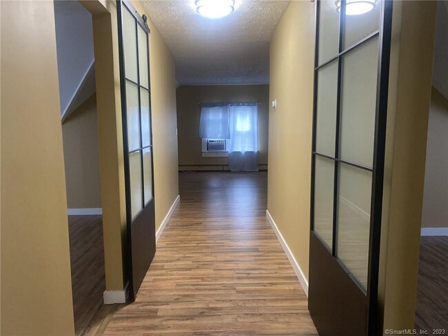 Foto del edificio - 546 Blue Hills Ave