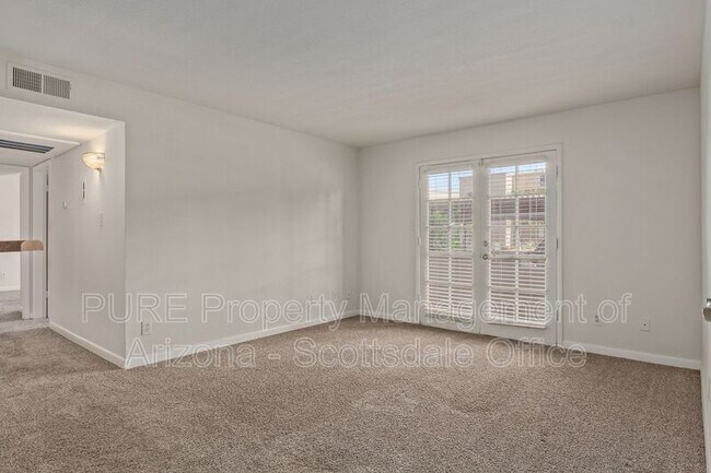 Building Photo - 5995 N 78th St