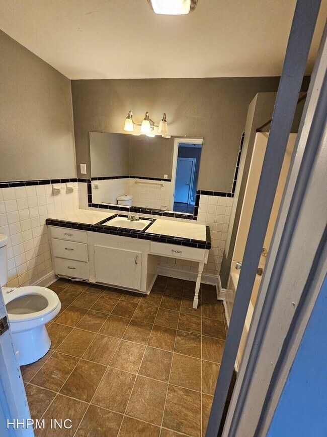 Foto del edificio - 3 br, 1 bath House - 211 West Rasch Road