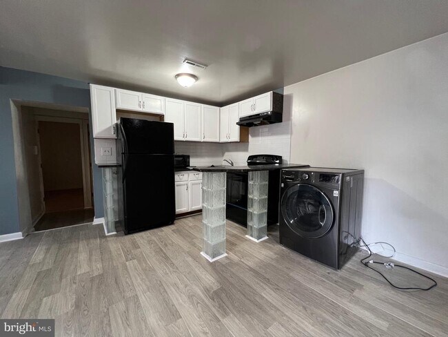 Foto del edificio - 515 W Girard Ave