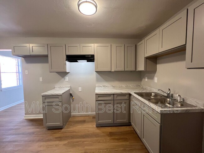 Foto del edificio - 3605 New Horn Lake Rd