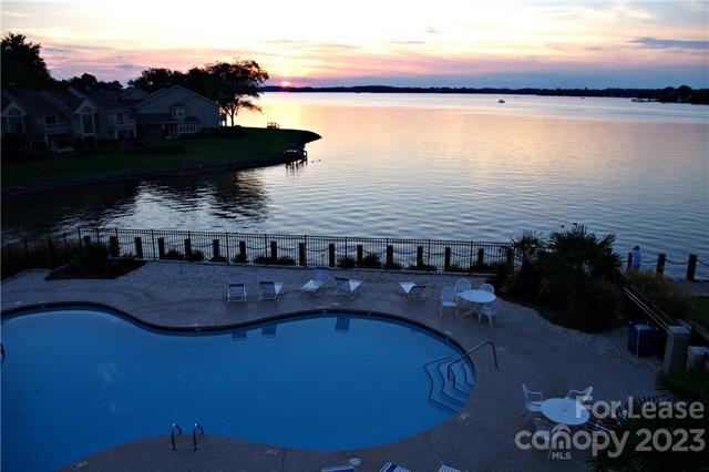 Building Photo - 18601 Vineyard Point Ln