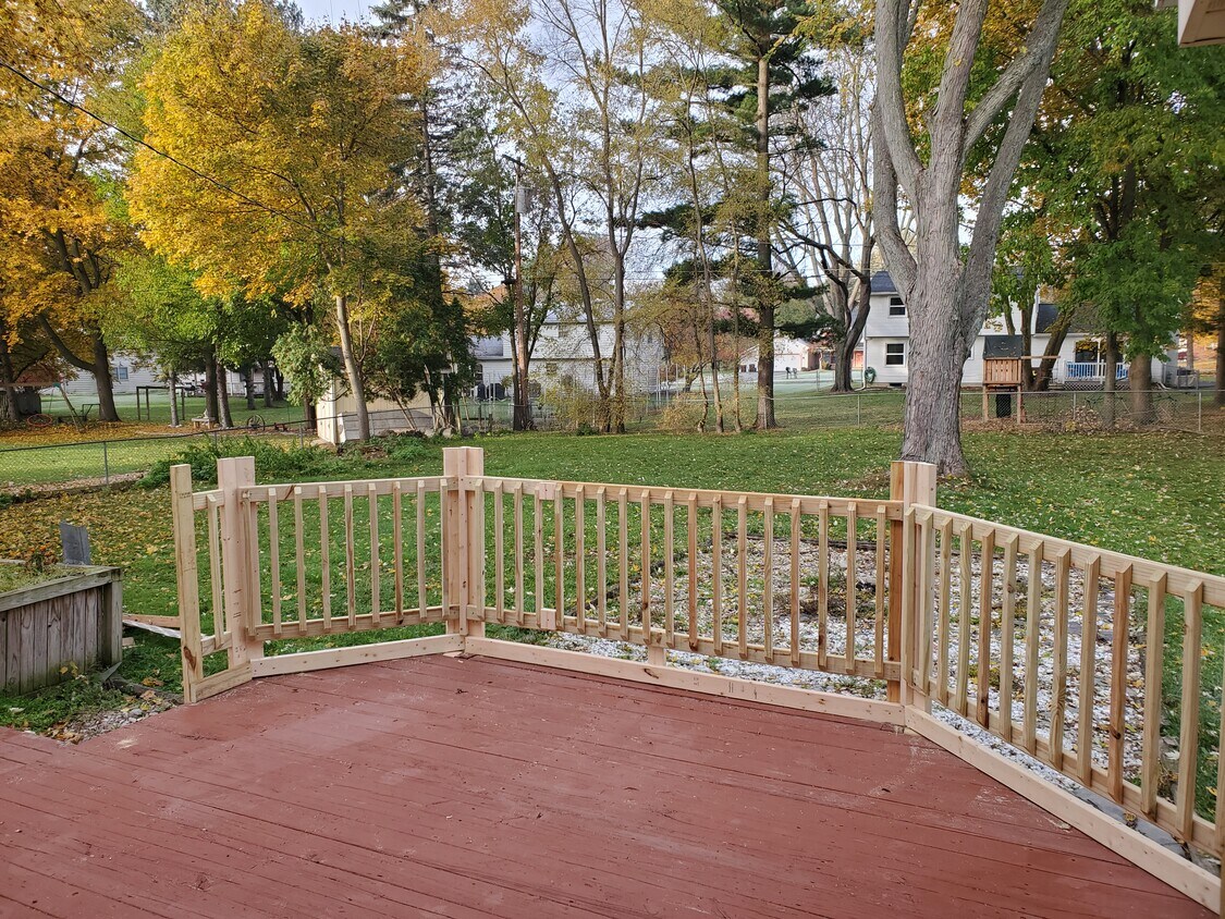 Foto principal - 3605 E Arbutus Dr