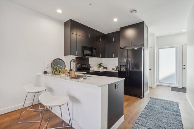 Building Photo - The Hollander Rowhomes