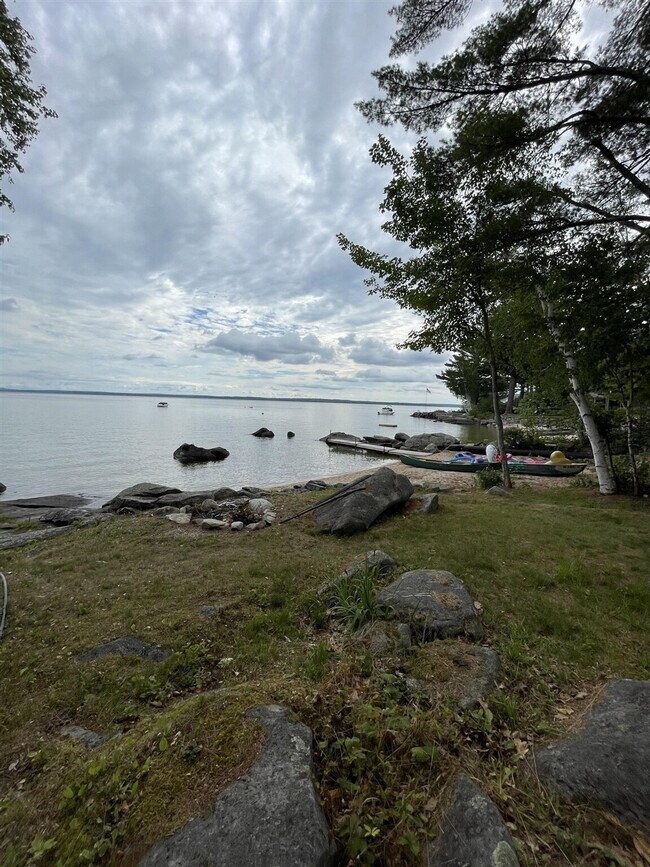 Foto del edificio - 10 Crescent Shore Dr