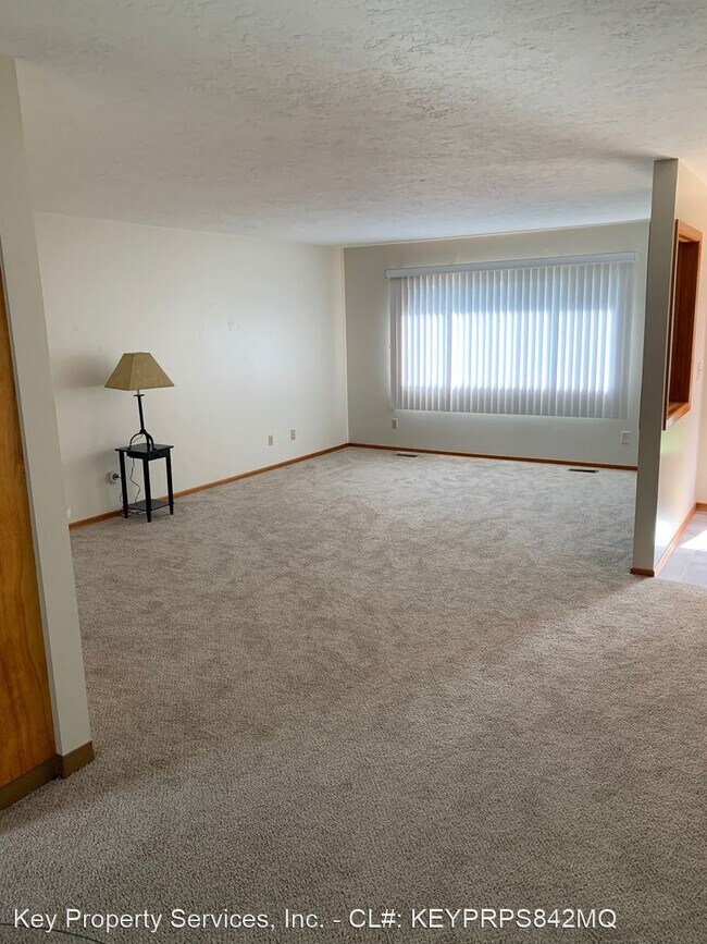 Building Photo - 3 br, 1.5 bath House - 8704 NE 58th St