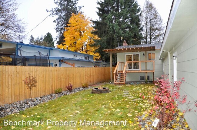 Building Photo - 4 br, 2 bath House - 1811 E. Front Ave