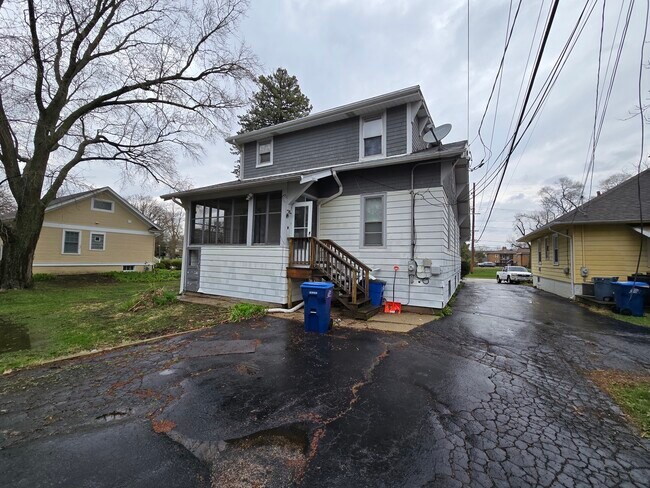 Foto del edificio - 249 E Park Blvd