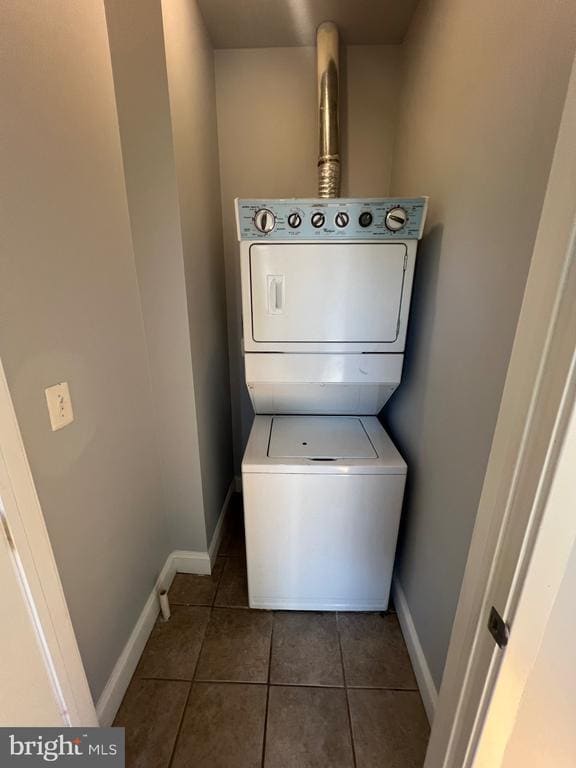 Building Photo - 329 N Eutaw St