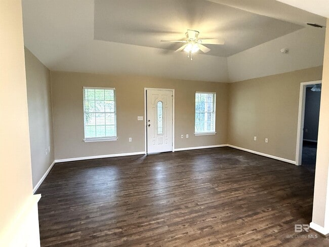 Building Photo - 14287 Lexington Dr