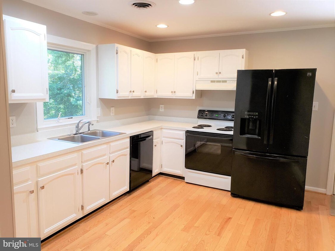 Foto principal - 9509 Lees Mill Rd