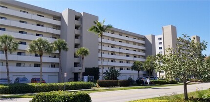 Building Photo - 10475 Gulf Shore Dr