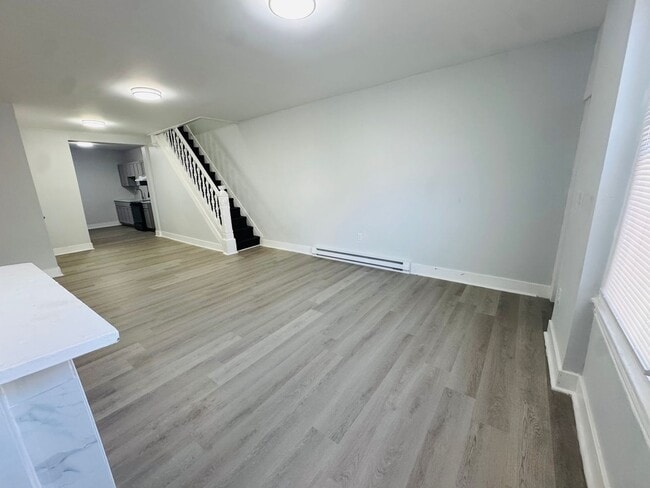 Photo - Remodeled 3bd/1.5 bath House with Rear yar...