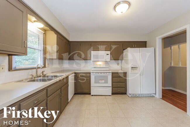 Foto del edificio - 909 NE 81st St