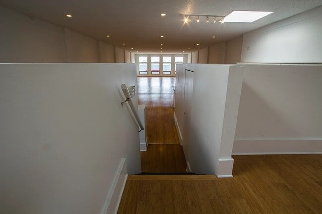 Building Photo - 9421 Joseph Campau St