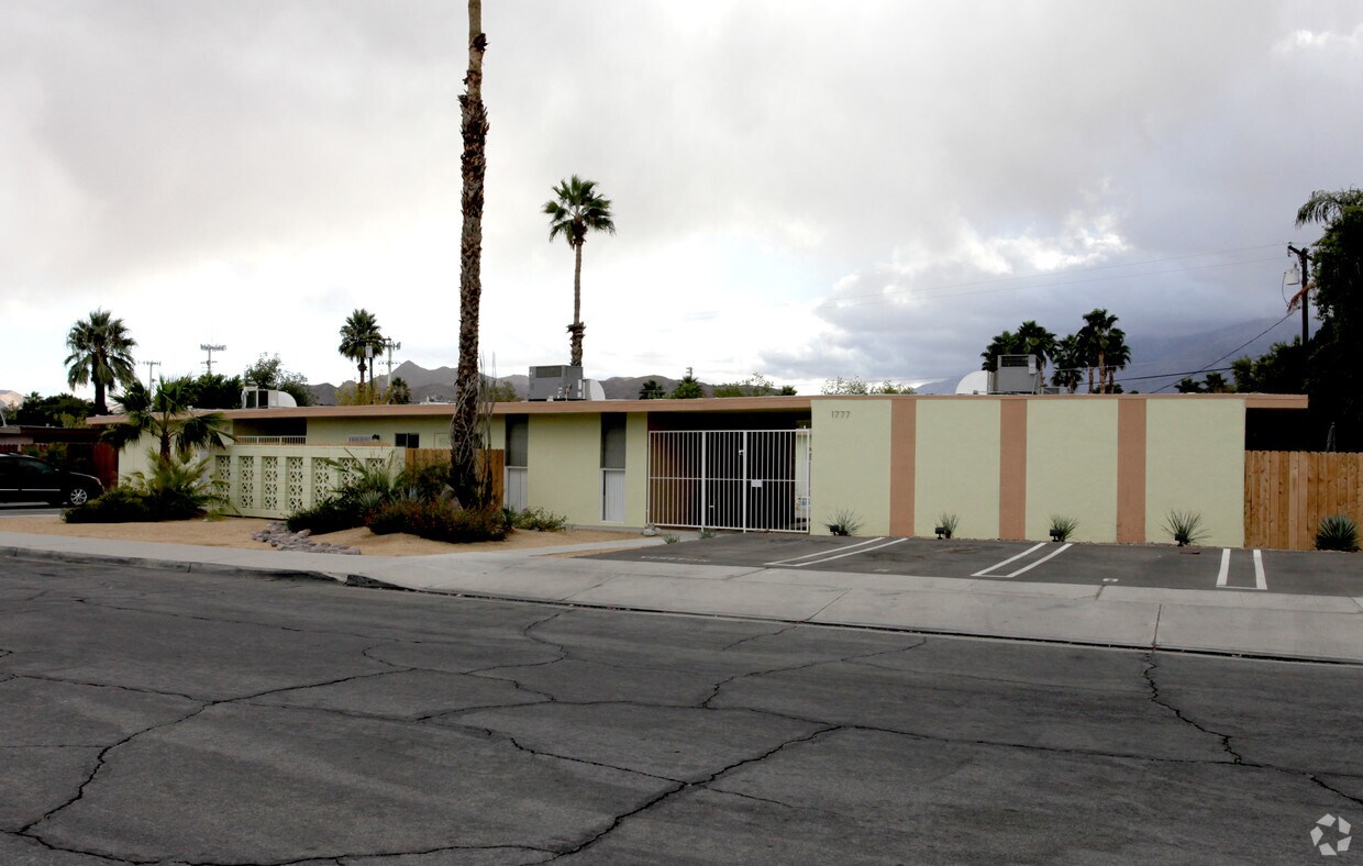 Building Photo - 1777 E Arenas Rd