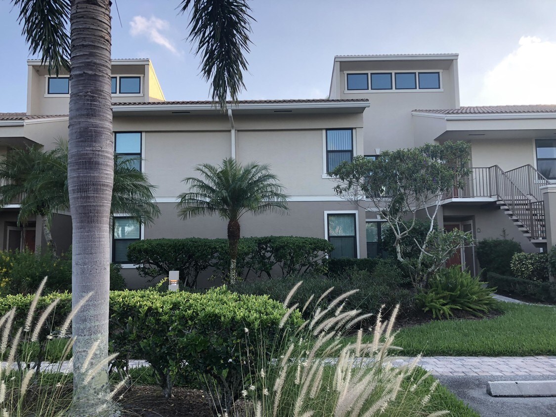 Primary Photo - 13212 NW Harbour Ridge Boulevard