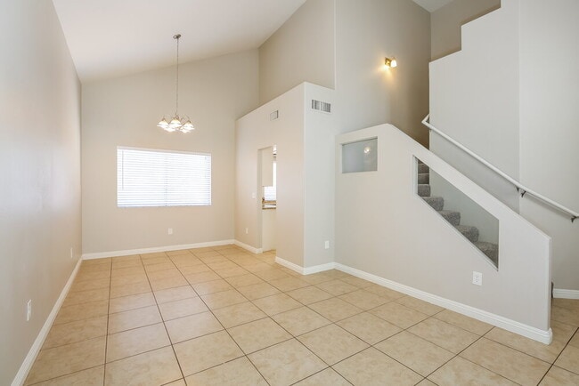 Foto del edificio - 4501 Bradpoint Dr