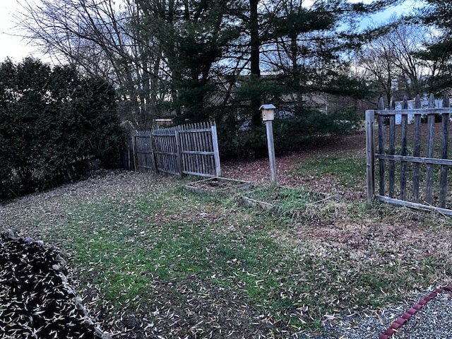 Building Photo - 172 S Maple St