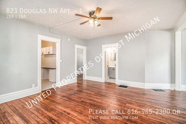 Foto del edificio - Available Now | 2 Bed 1 Bath Apartment in ...