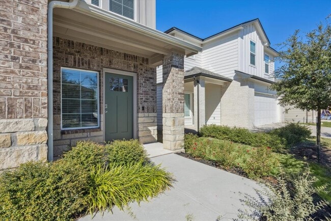 Building Photo - 220 Tributary Way