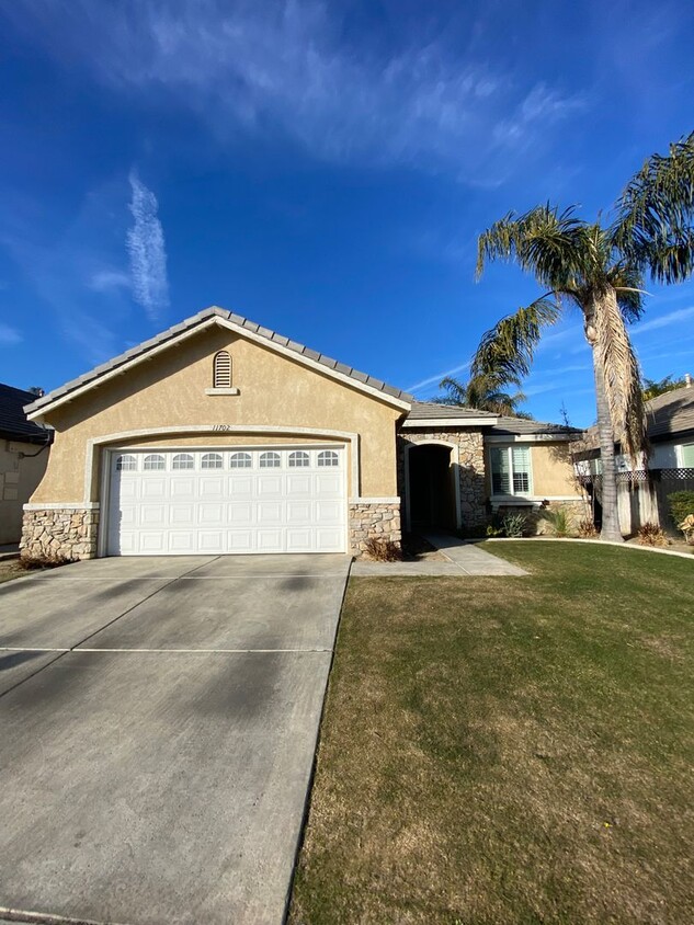 Primary Photo - Gated home in Brighton Estates