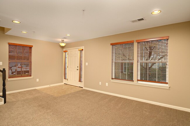 Foto del edificio - 1123 Bayberry Lane