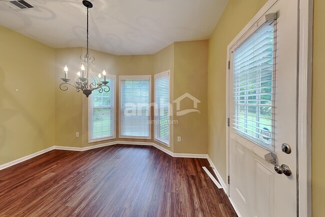 Building Photo - 2813 Savannah Walk Cv
