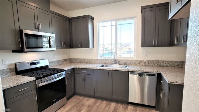 Foto del edificio - 3 br, 2.5 bath House - 1373 Horizon Circle