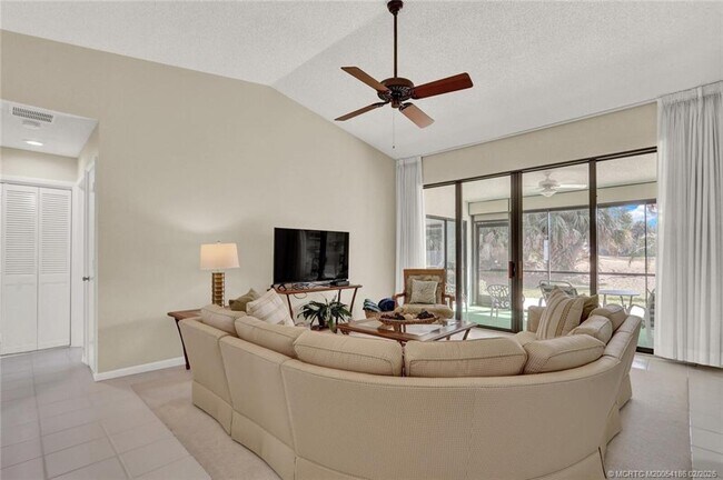Foto del edificio - 4004 SW Osprey Creek Way