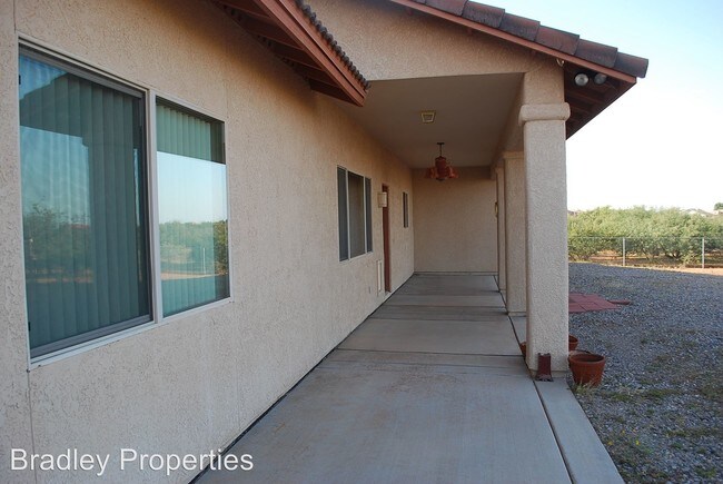 2062 N San Marcos De Niza Dr Sierra Vista Az 85635 House For Building Photo 2062 N San Marcos De Niza Dr