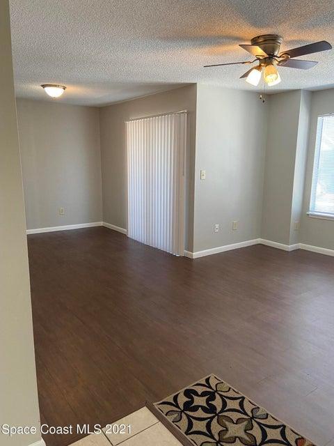 Building Photo - 3570 Sable Palm Ln