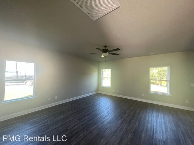 Building Photo - 4 br, 2.5 bath House - 320 Brighton Way
