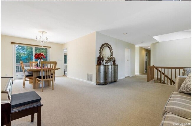 Foto del edificio - 261 Gramercy Dr