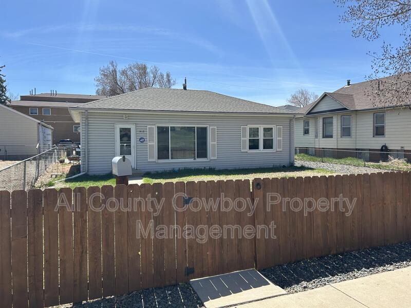 Foto principal - 1412 E Harney St