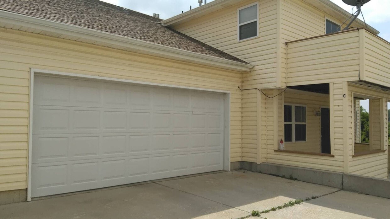 Foto principal - Townhome with 2 Car Garage West Ft. Collins