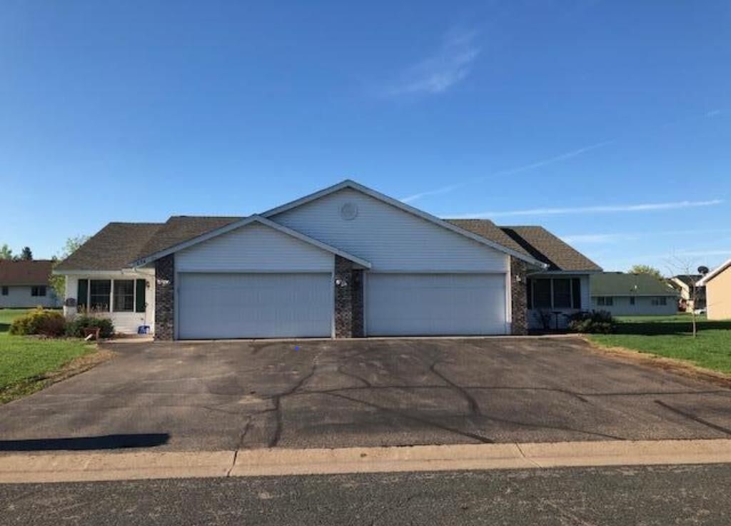 Foto principal - 634 Sycamore Dr