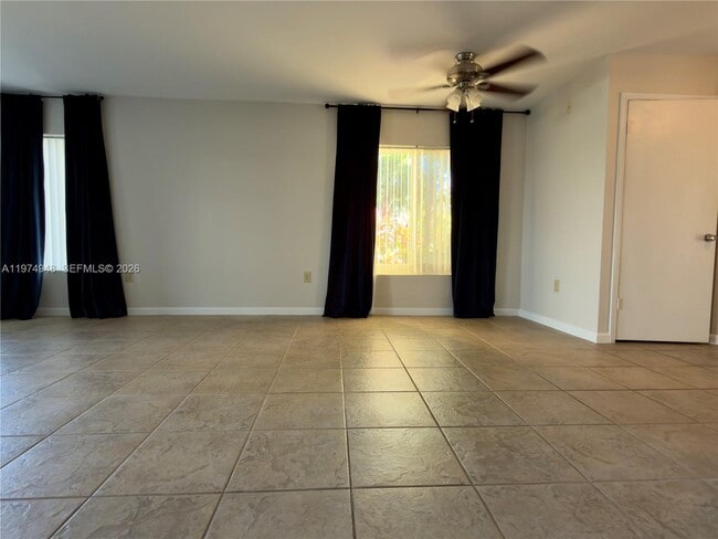 Foto del edificio - 2647 NW 33rd St