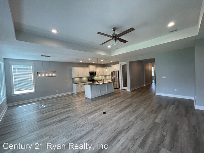 Building Photo - 4 br, 3 bath House - 502 Ward Creek Lane