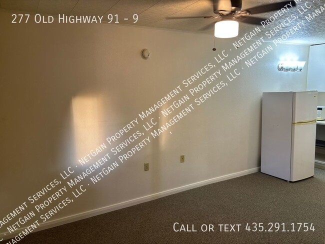 Building Photo - Parowan Studio Apartment