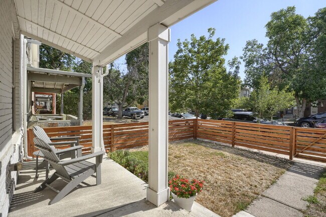 Foto del edificio - Charming Home in the Baker Neighborhood!