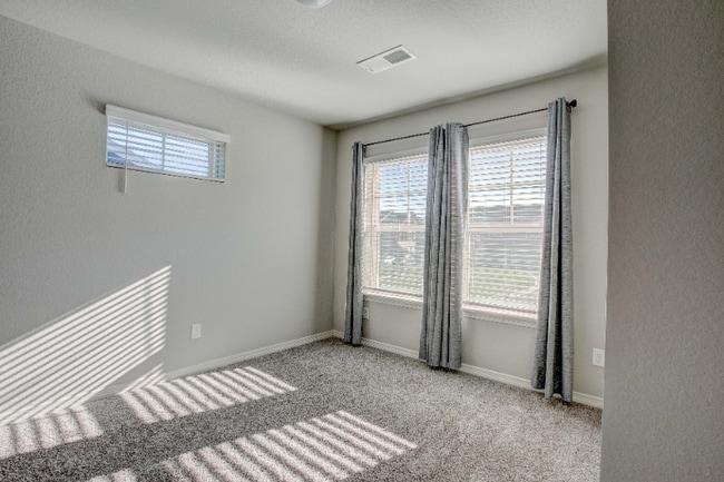 Building Photo - 884 Winding Brk Dr