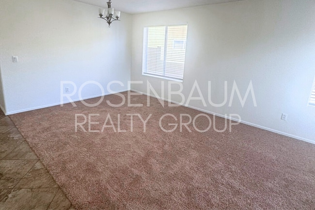 Foto del edificio - Gorgeous 4-bedrooms, 2.5-baths 2-story hom...