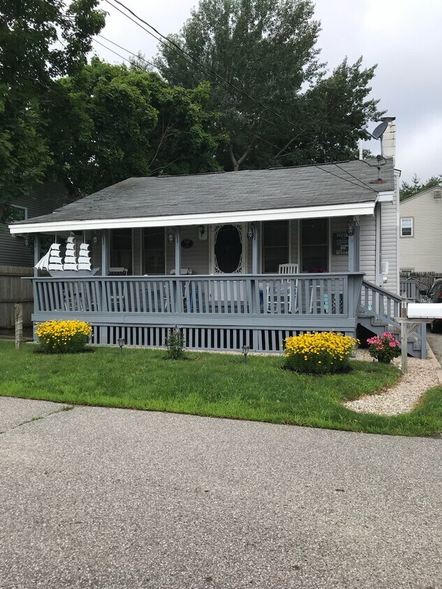 Front view - 11 Hoffman St