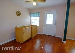 Building Photo - 2 br, 1 bath House - 6016 S 6th St