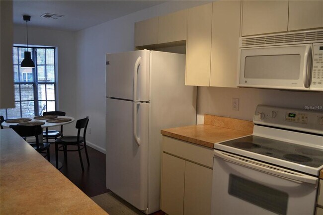 Foto del edificio - 3591 Edington Way