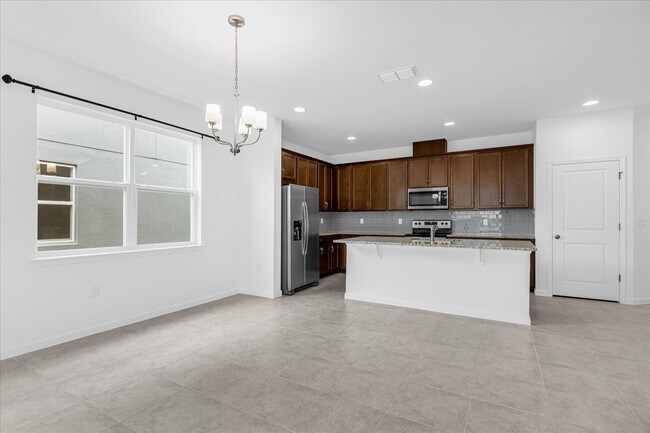 Building Photo - 4414 Davos Dr