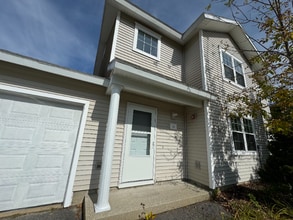 Building Photo - 11 Enterprise Dr